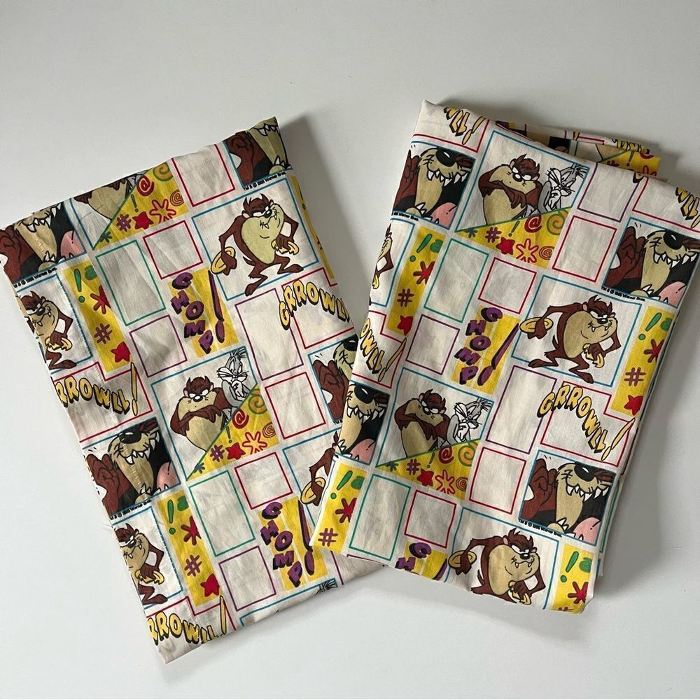 Vintage Tazmanian Devil Curtain 64x92 Rare 1995